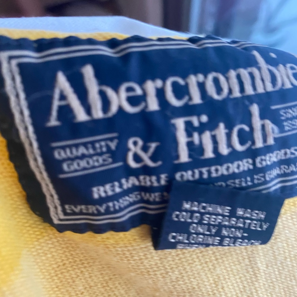 VINTAGE A&F Shirt - Picture 8 of 9